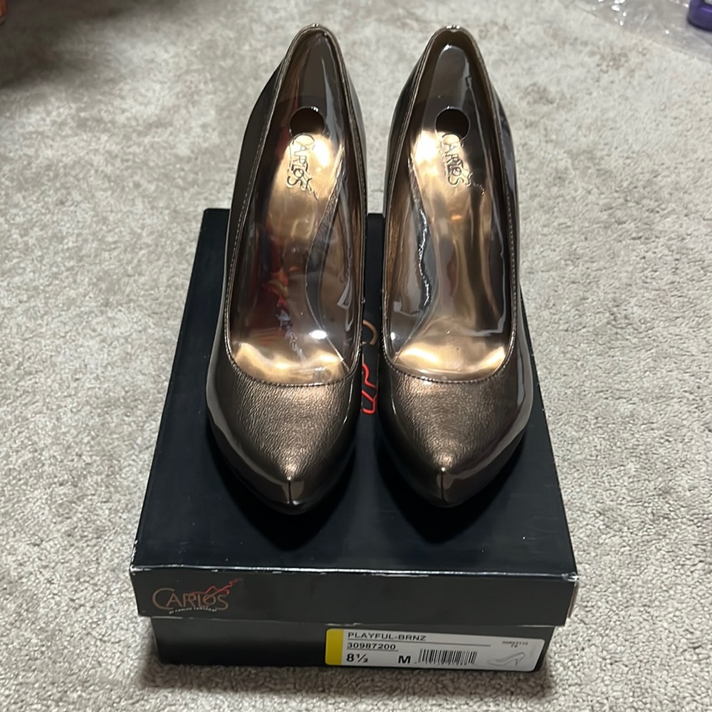 Carlos By Carlos Santana Gold heels. Size 8 1/2